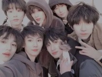 两人运动打扑克视频